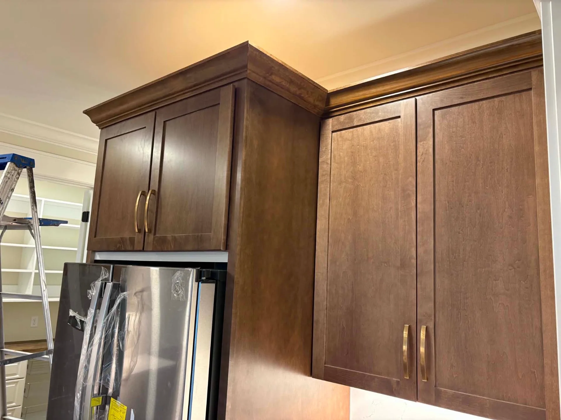 Crown, Mitered Tight — Detail cabinetry installed by Howard's Cabinet Installation
