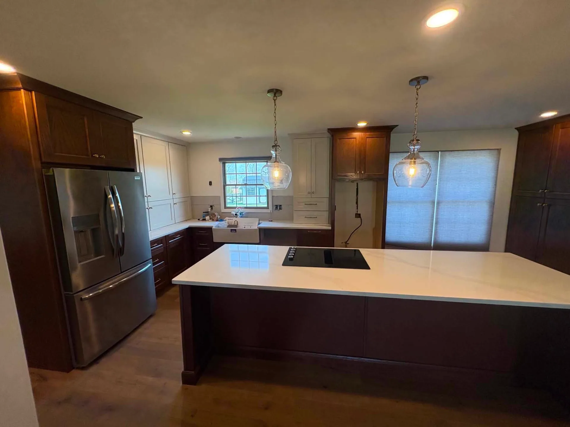 Coco Island, Painted Perimeter — Kitchen cabinetry installed by Howard's Cabinet Installation