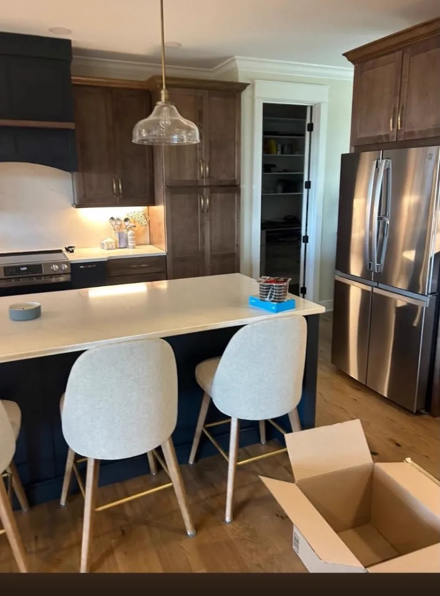 Navy Island, Stained Uppers — Kitchen cabinetry installed by Howard's Cabinet Installation